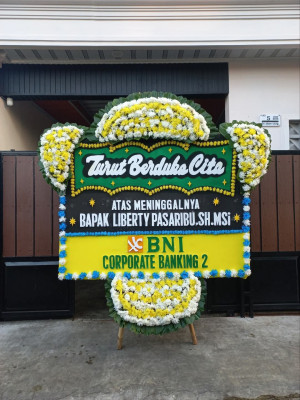 Papan Bunga Duka di Welesi